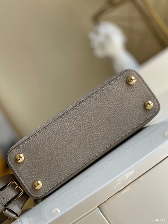 First bags ru reviews VUITTON LOUIS CAPUCINES BB 0812
